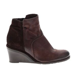 Miz Mooz Norma Ruched Leather Boots Women’s Size 38 (7.5) in Color Mocha